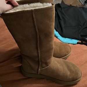 Sheepskin Boots (knockoff of the Ugg brand)